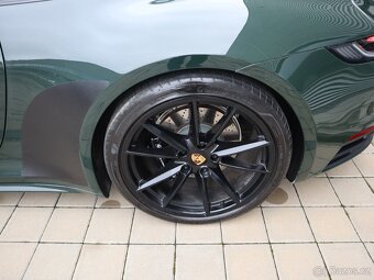Porsche 911 Carera 4S 3.0i BiTurbo 331 kW Manuál 4x4 rv.2021 - 12