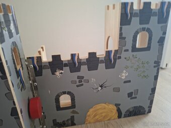 Dřevěný hrad - 12