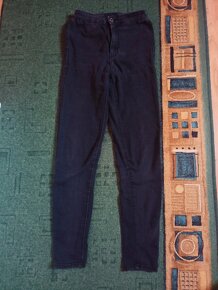 8x džíny vel. 34/XS a 36/S Zara, Sinsay, H&M, Bershka - 12