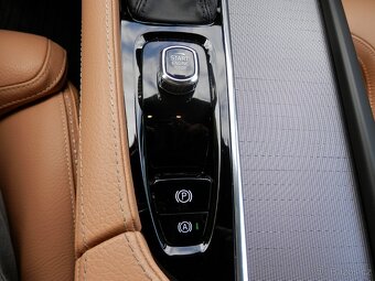 Volvo V90 2.0D4 147Kw, Cross Country, AWD. LED - 12