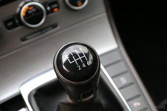 Volkswagen Passat 2.0 103KW,TAŽNÉ ,navigace - 12