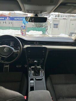 Volkswagen Passat - 12