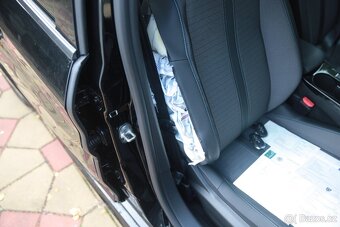 Peugeot e208 Electric - havarovaný - plně pojízdný - 12