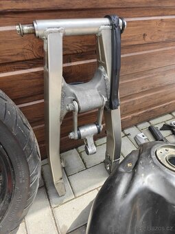 Suzuki XF 650 Freewind - Náhradní díly - 12