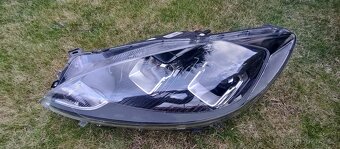 Ford Kuga III 3 MK3 DFK 2019 - predni svetlo lampa LED - 12