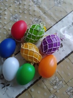 ručně háčkované dekorace - 12