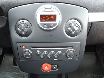 Renault Clio Grandtour 1,2 TCe Servis 2009 - 12
