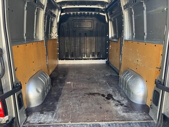 Renault Master 2,3 DCi top stav - bez investic - 12