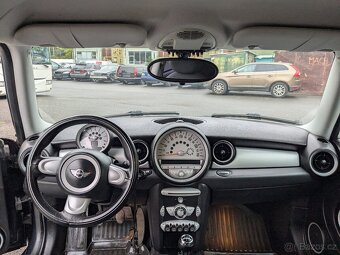 Mini one Cooper 1.4i/70kW nová STK - 12