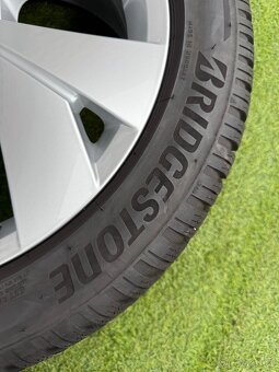 Originální Alu kola 5x112 VW Golf 8  205/50/17 - 12