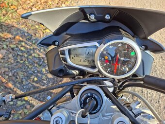 Triumph Street Triple 675 ČR Serviska - 12