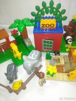 Lego duplo 4968 Přátelská Zoo - 12