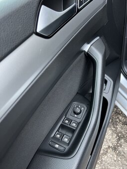 2019 rok. Volkswagen Passat B8. 2.0 TDI (110 kw) - 12