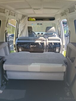 VW Caddy Maxi 1,9 TDI DSG -7 míst - 12