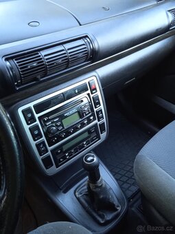 Ford Galaxy - 12