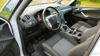 Ford S-Max - 12