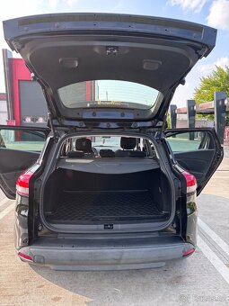 Renault Clio Grandtour 1,2 benzín 54 KW - 12