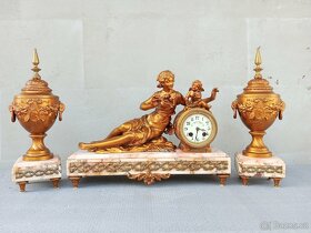 TOP nádherné starožitné mechanické figurální hodiny se sloup - 12
