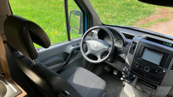 Obytná dodávka VW Crafter - 12