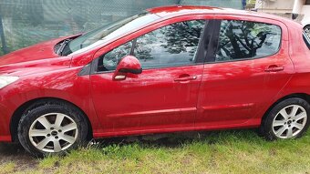 Peugeot 308  1,6 hdi - 12