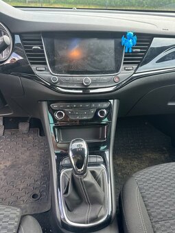 Opel Astra Sports Tourer  2019 - 12
