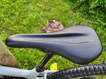 Canyon Spectral 6 2024 vel. M - jako nové, najeto do 250km - 12