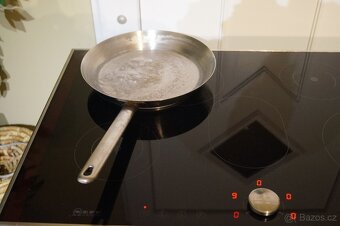 Sklokeramická indukční deska Neff T43T80N0 - 12