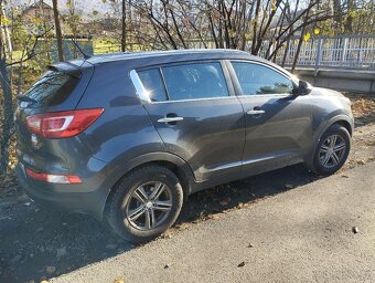 Kia Sportage r.v.2011 , 1995 ccm ,diesel, AWD ,manuál. - 12