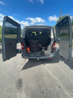 Volkswagen Caravelle Long - 12