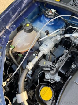 DACIA SANDERO 1,2 i  16V.   77.800 KM  - 12
