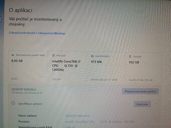 4 notebooky 8-12gb RAM - 12