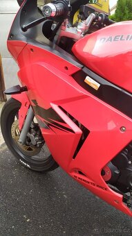 Daelim Roadwin 125 r - 12
