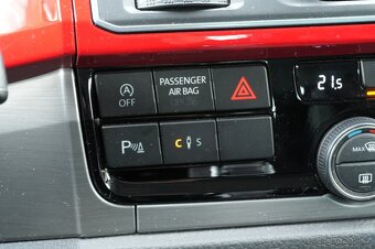 Volkswagen VW Multivan 2.0TDI 146 kW, Tažné, 7-míst, Webasto - 12