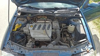 Renault Megane 1.6 16v 79kw - 12