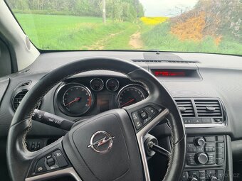 Opel Meriva - 12
