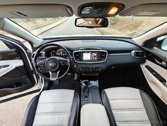 Kia Sorento - 12