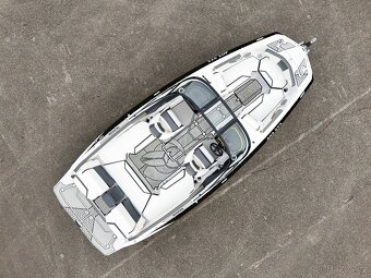 Scarab 215 ID - 12