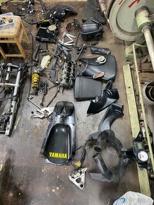 Yamaha R6 1998 - 2002 náhradní díly - 12