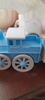 Retro hračky     modrá mašinka prodána - 12