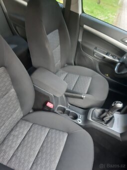 Škoda Octavia Combi II rok 2012  STK do 2/2027 - 12