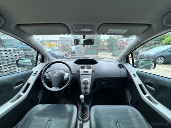 Toyota Yaris - 12