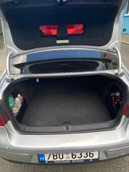 Prodám VW PASSAT b6 - 12
