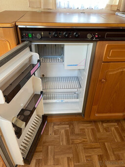 Karavan Knaus Azur - 12