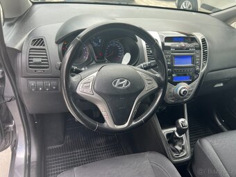 HYUNDAI ix20 1.4i 66 KW PDC TEMPOMAT VYHŘ.SEDADLA 2xALU KOLA - 12