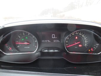 Peugeot 208 1.2i nové v ČR 55000 Km - 12