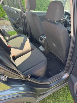 Volkswagen T-Roc - 12