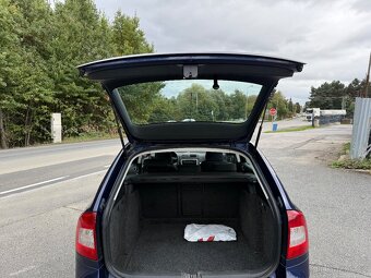 ŠKODA OCTAVIA 1.6 TDI 77 KW KOMBI SERVIS ŠKODA AMBITION - 12