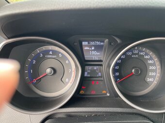 Hyundai i30 - 12