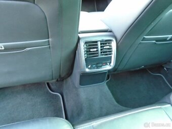 OCTAVIA 1.4Tsi,61000km,HYBRID.150kw,autom.prevod.navigace - 12