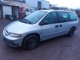 Chrysler Voyager 2,5td - 12